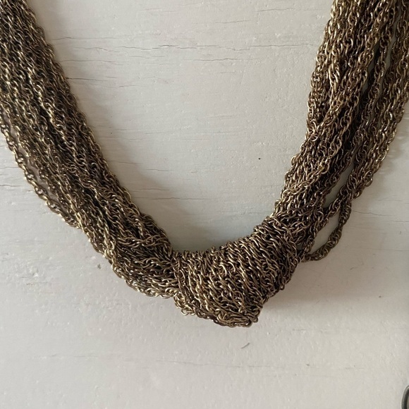 Urban Outfitters Antique Gold Delicated Chained Necklace with Statement Knot - Picture 3 of 4